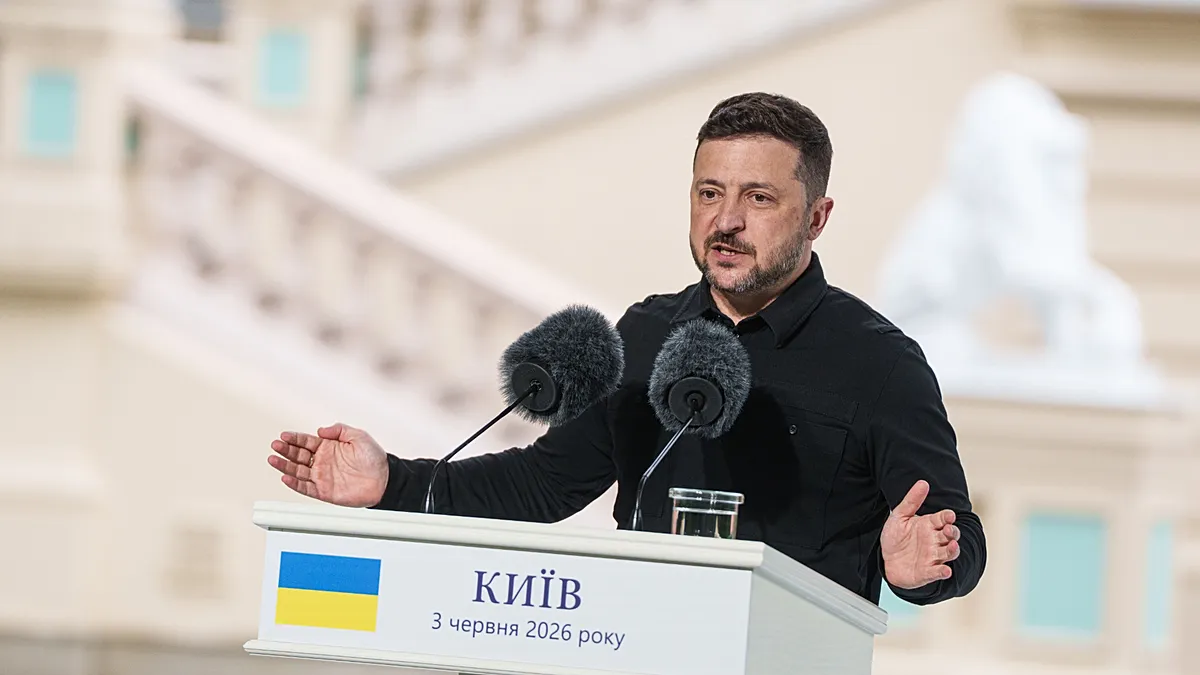 Ukraine and Russia trade strikes as Kyiv inches closer to EU membership