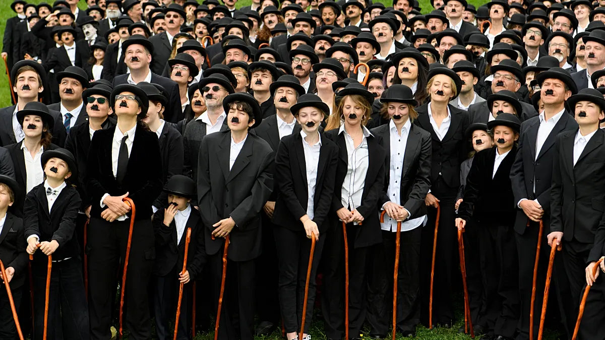 Video. Hundreds dressed as Charlie Chaplin attempt world record in Switzerland