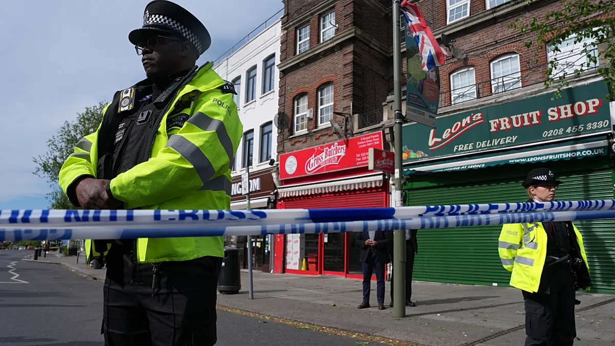 UK to spend €293.5m over three years to protect Jewish communities
