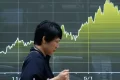 Japan’s 10-year bond yield hits a 30-year high as growth data disappoints