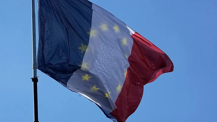 French blockade looms over Commission’s plan to fast-track trade deals in English
