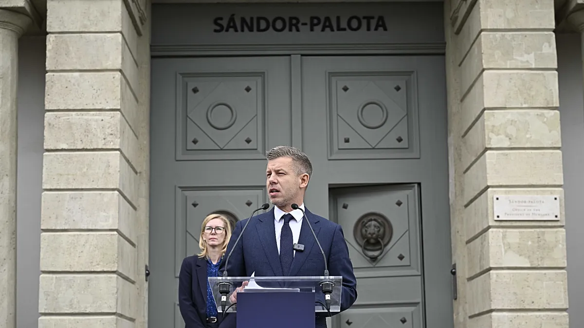 Hungarian government to amend constitution to allow removal of president