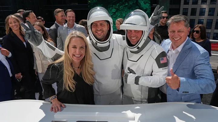SpaceX overtakes Amazon to become the world’s fifth most valuable company