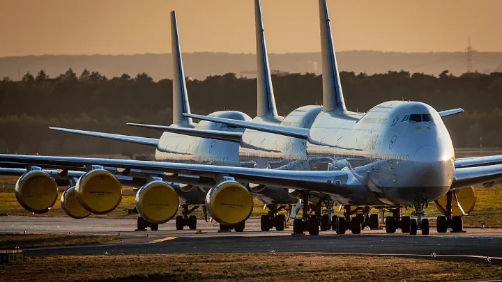 The jet fuel shock wipes out half of the global airline industry’s expected profits