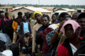 Video. Thousands of migrants queue for repatriation in South African camps