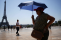 Video. Heatwave nears 40C in France, forcing tourists to change routines