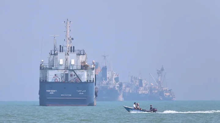 Trump reimposes US blockade and demands 20% Hormuz shipping fee