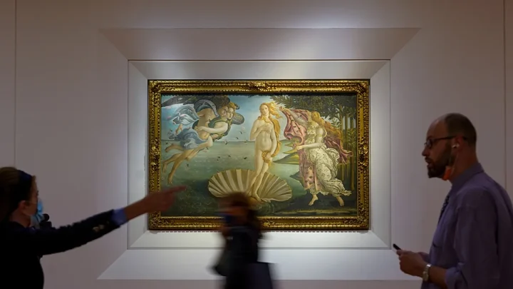 Study of Botticelli paintings reveals muse behind ‘Venus’ died of tumour