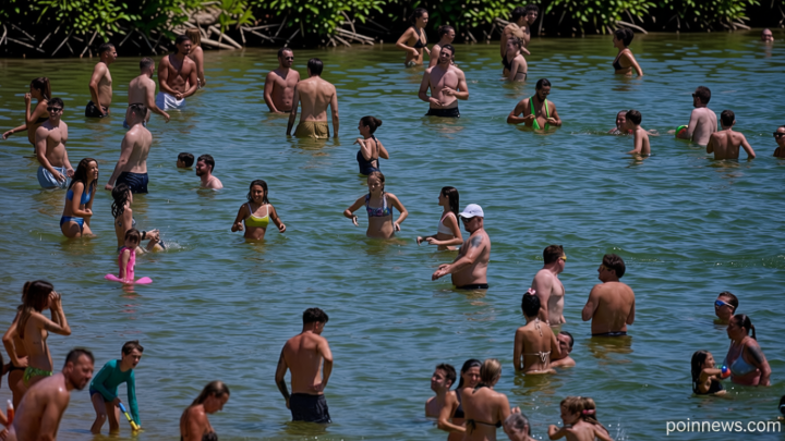 Heat boosts Vibrio and other bacteria: How to avoid infections at the beach, pool or sea