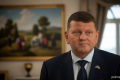 Ukraine’s former commander-in-chief to run for president, reports say