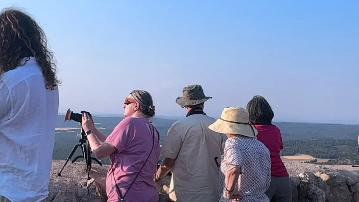 12 August solar eclipse brings thousands of tourists to Gormaz fortress in Soria