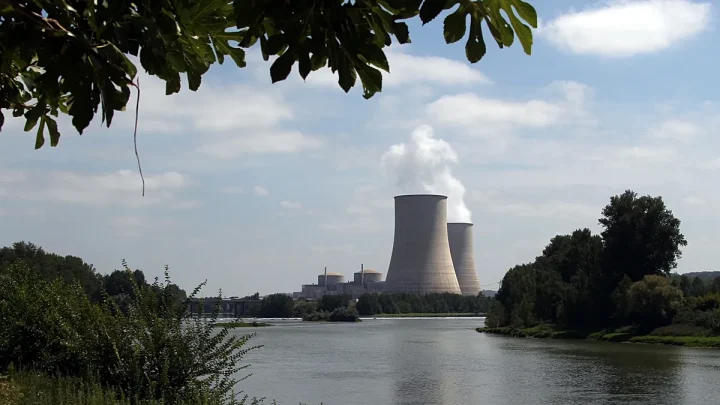 Extreme weather and jellyfish knock one-fifth of France’s nuclear capacity offline