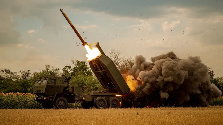 Russian strike kills two, injures 17 in Kramatorsk as Ukraine hits Russian oil port