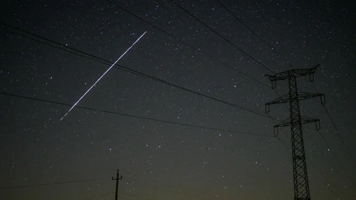 Poland forces Starlink U-turn over roaming price hike