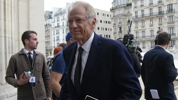French presidential race: De Villepin set to run, Faure enters socialist primary