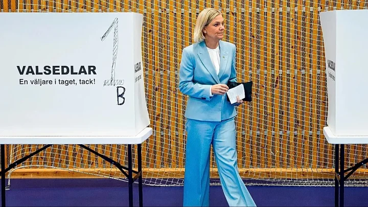 Sweden’s centre-left edges ahead by one seat in preliminary results