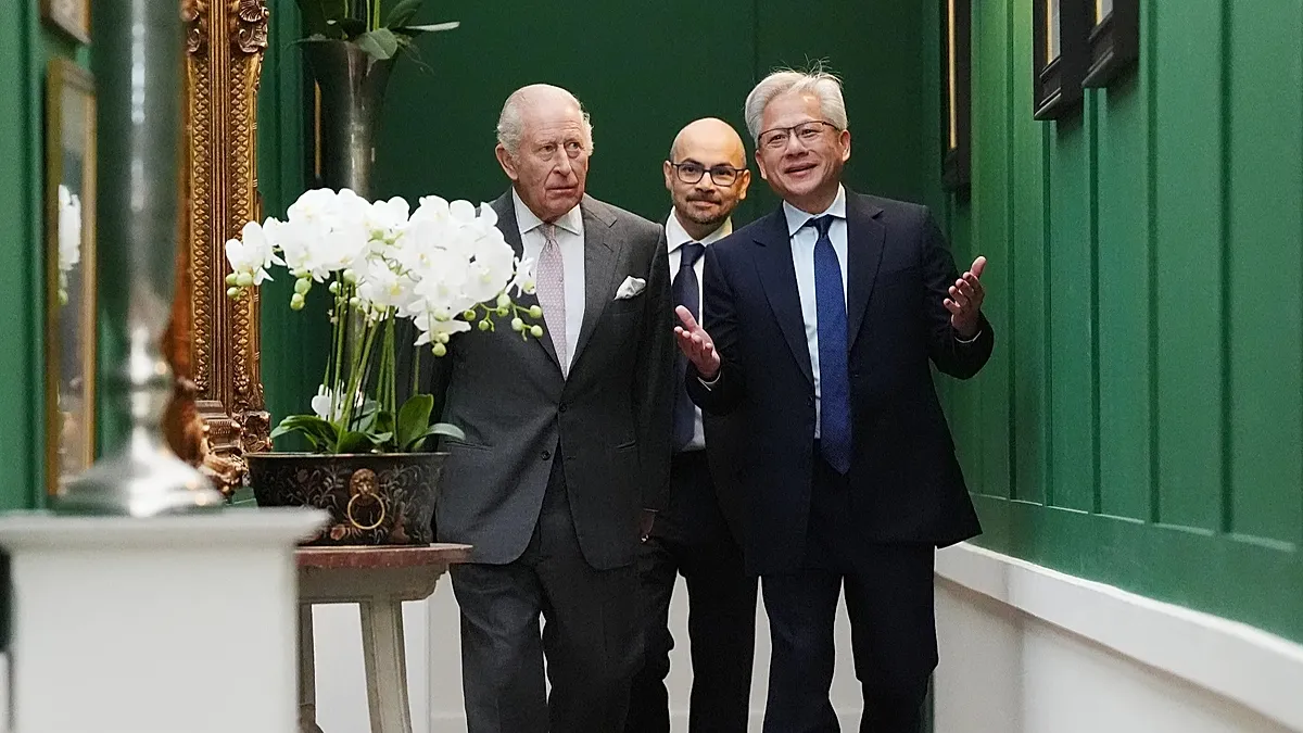 King Charles urges tech bosses to keep AI under human control