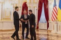 War is likely to drag on into winter according to Zelenskyy following talks with US envoys